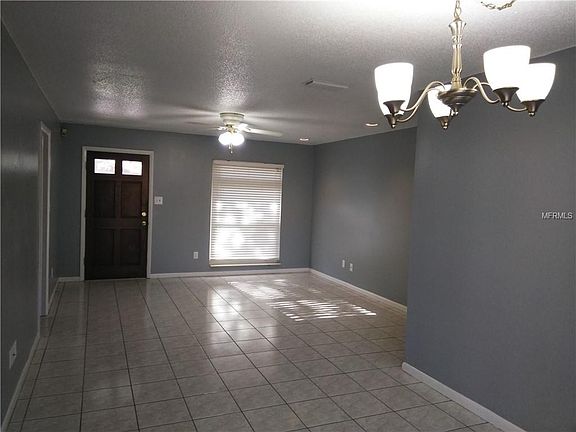 3rd image of 5654 Oak Hill Manor Dr