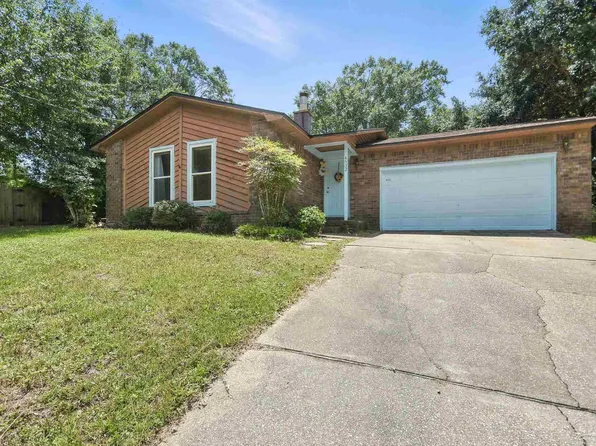 4532 Tradewinds Pl, Pensacola, FL 32514