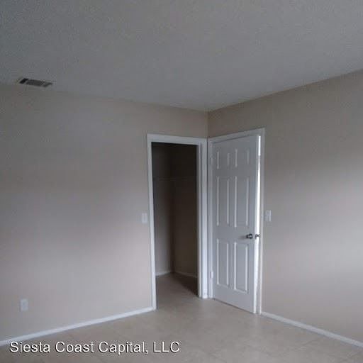 1st image of 5230 SE 31st St APT C