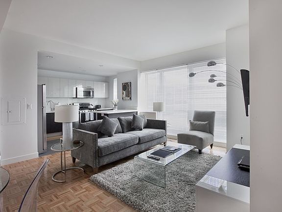 2nd image of 2453 Curlew St #11