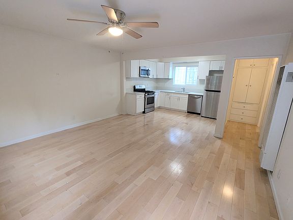2nd image of 1816 N Mariposa Ave #1