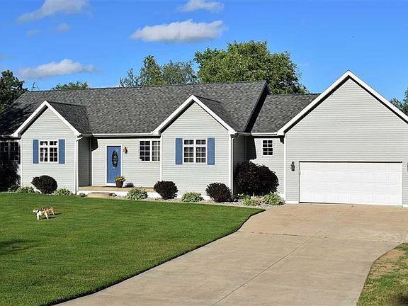 2nd image of 1047 Bundy Dr