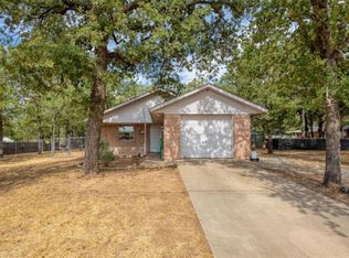 213 N Spring Branch Trl, Springtown, TX 76082