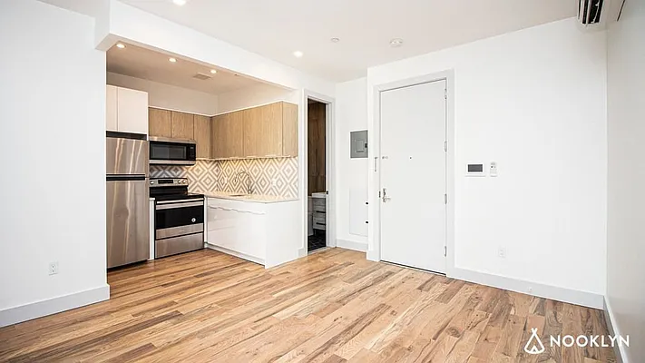 Rented by Nooklyn NYC LLC | media 19