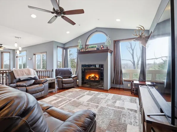 N7026 County Road DD, Burlington, WI 53105