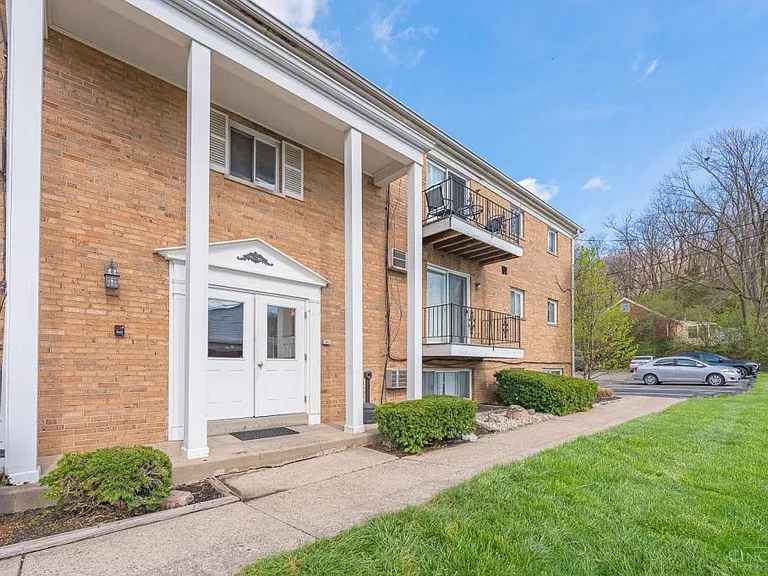 10916 Reading Rd #11 — Photo 1