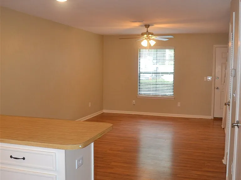 1290 High Rd — Photo 12