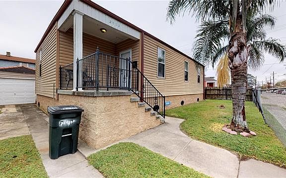 2nd image of 2003 Mazant St