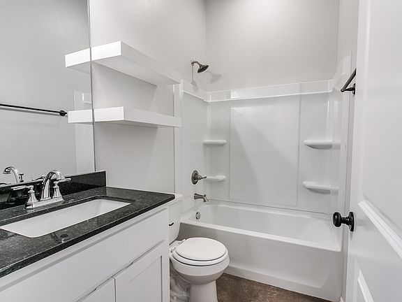 4th image of 935 Coles Creek Ln
