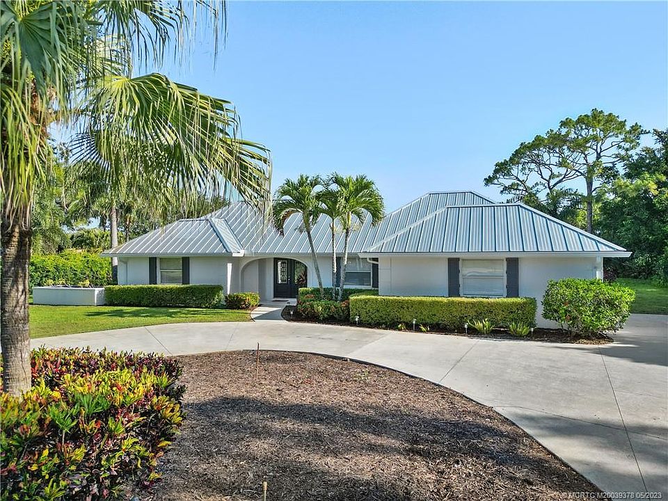 1st image of 3291 SW Island Way
