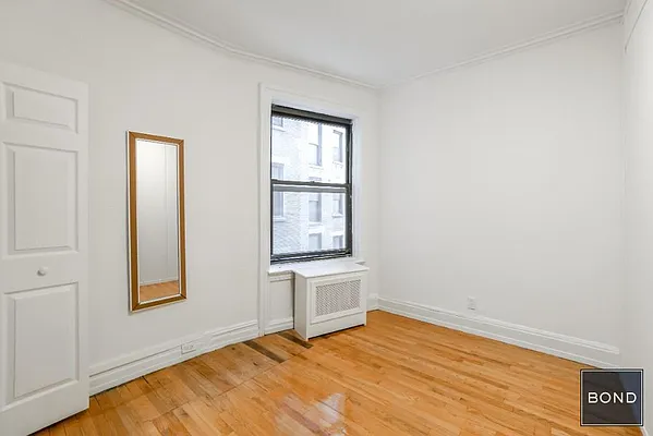 Rented by Bond New York | media 4