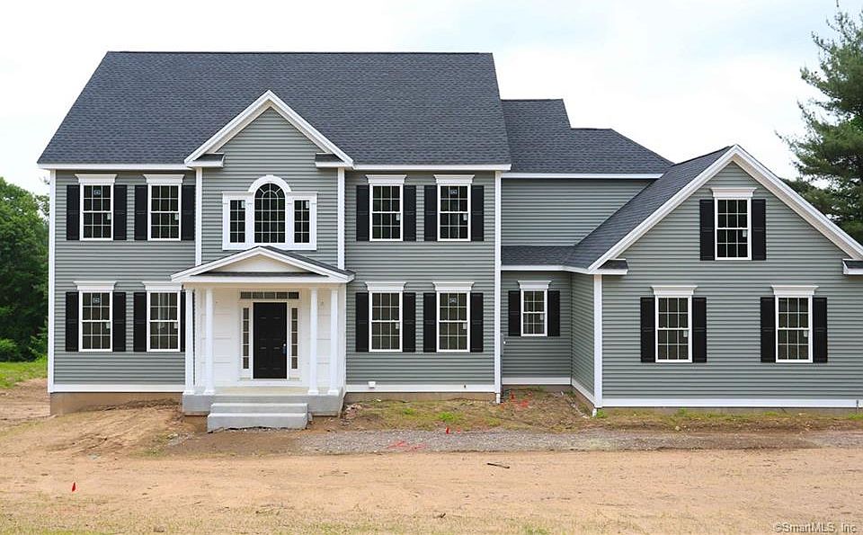 1st image of 29 W Hills Dr