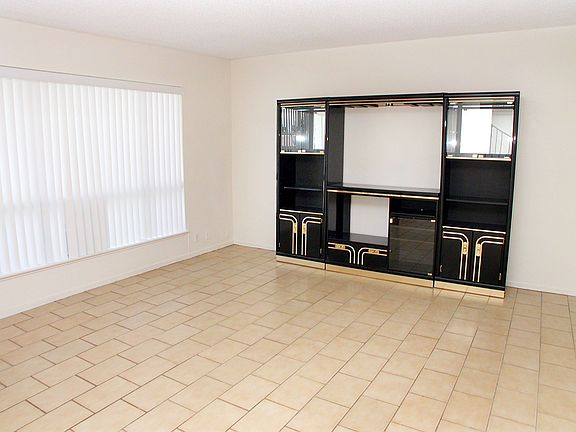 2nd image of 3655 McKinley Ave