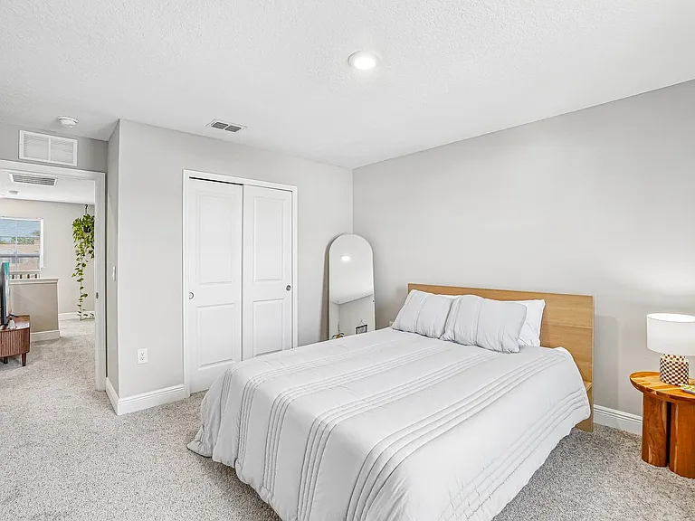 5282 Neil Dr — Photo 24