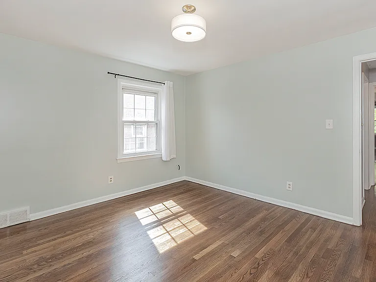 19825 Winslow Rd #2 — Photo 12