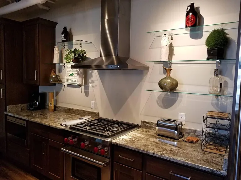 275 S Limestone St #115 — Photo 3