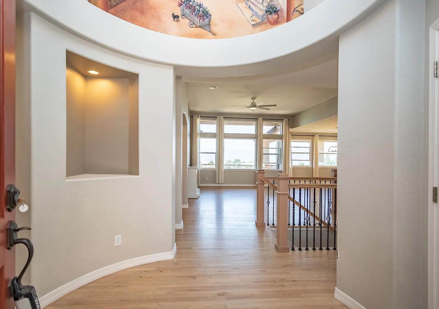 Golf Course Ranch with Spectacular Mountain Views!! — Photo 3