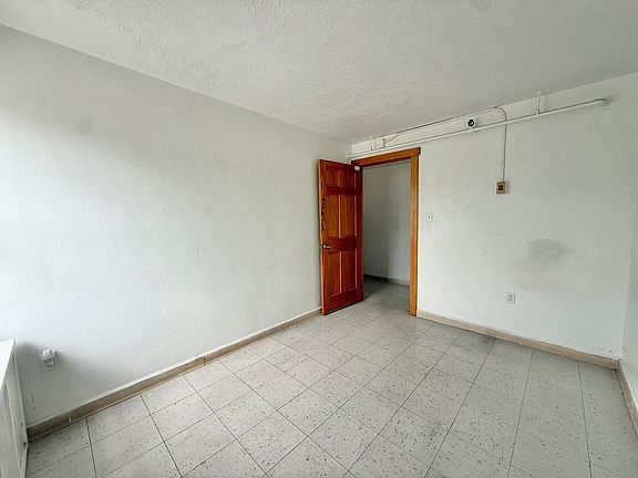 5th image of 312 W State St #4