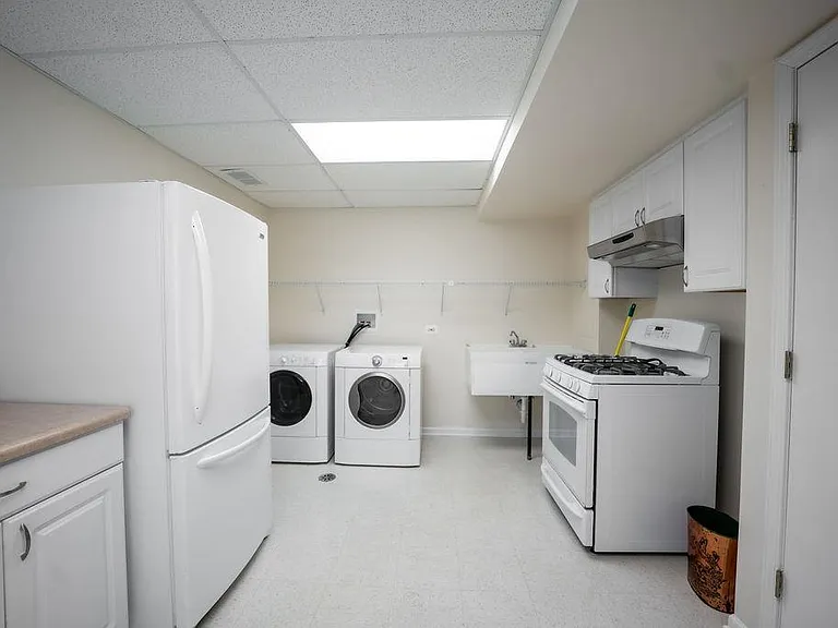 2nd kitchen and 2nd laundry room in lower level
