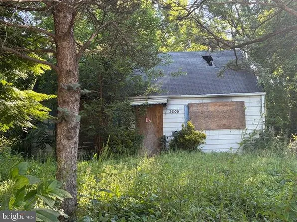3205 Dashiell Rd, Falls Church, VA 22042