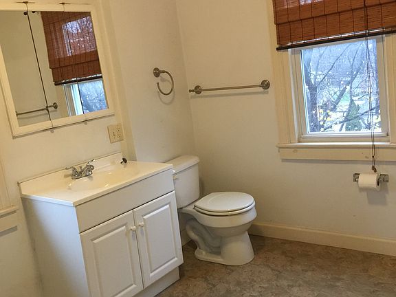 4th image of 7 Bracken Avenue # 2nd Fl 3rd