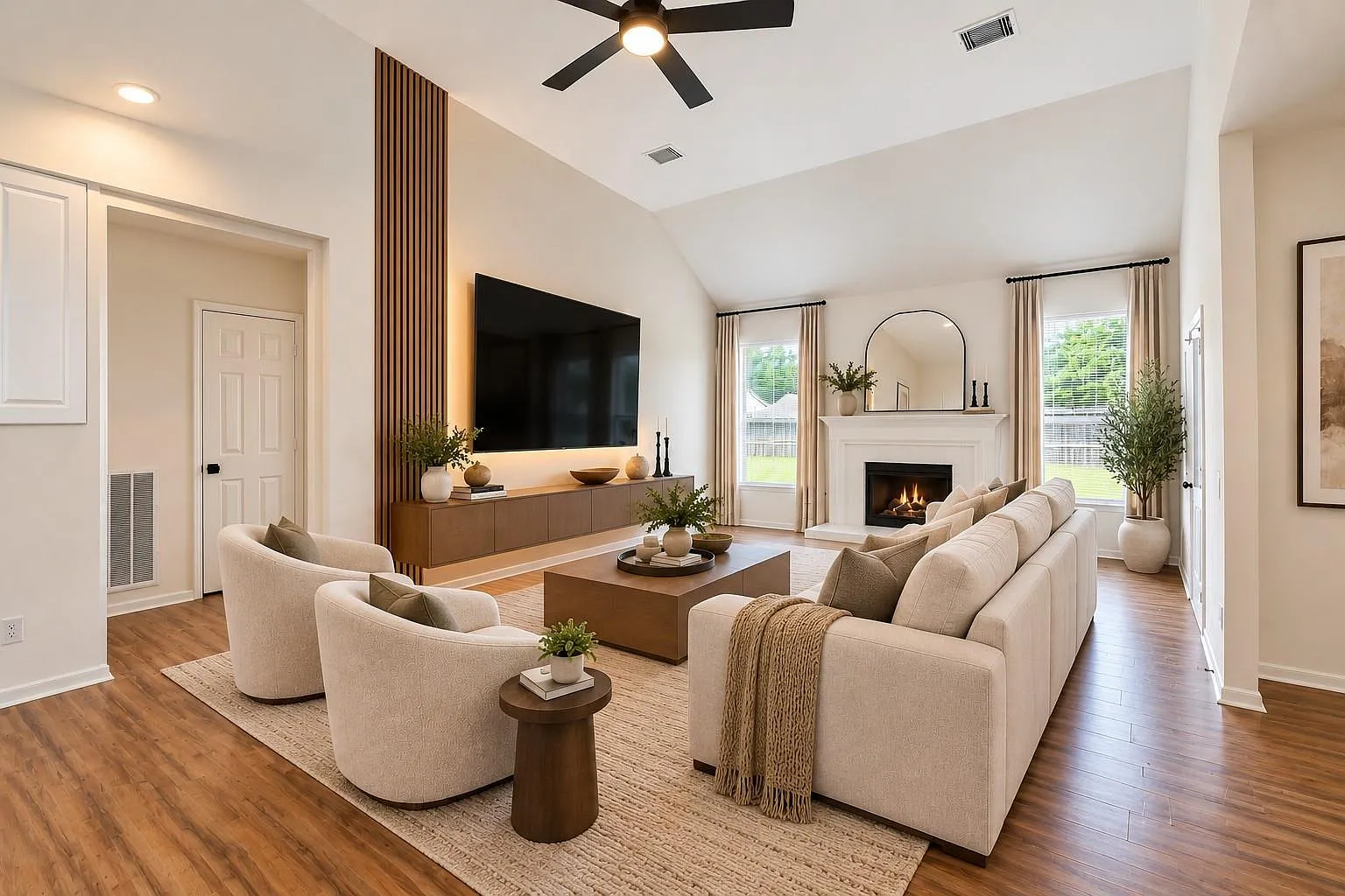 3 bed, 2.0 bath, 1705 sqft, $2,350 — Photo 3
