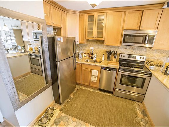 4th image of 1355 N Sandburg Ter APT 2203