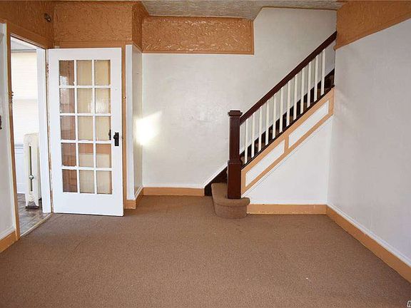 4th image of 216-14 113th Dr
