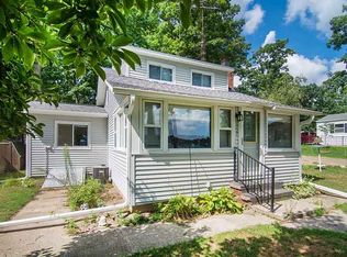 8521 Collingwood Ct, Jackson, MI 49201