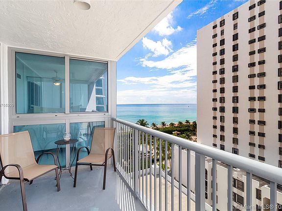 3rd image of 2655 Collins Ave APT 1108