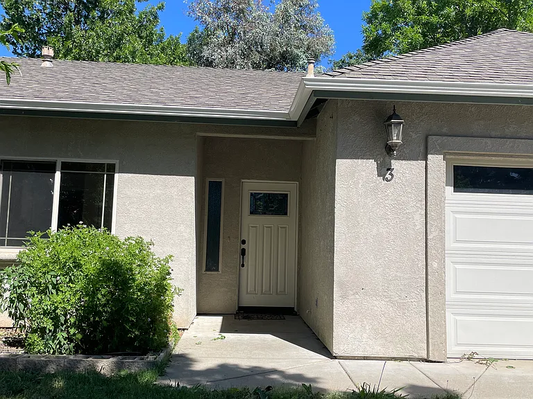 3 Sunflower Ct — Photo 2