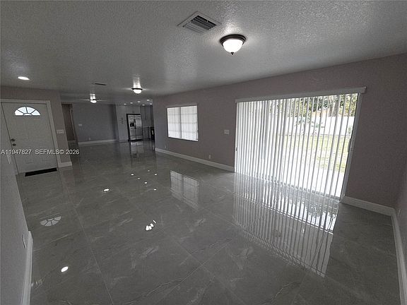 4th image of 4360 NW 15th St