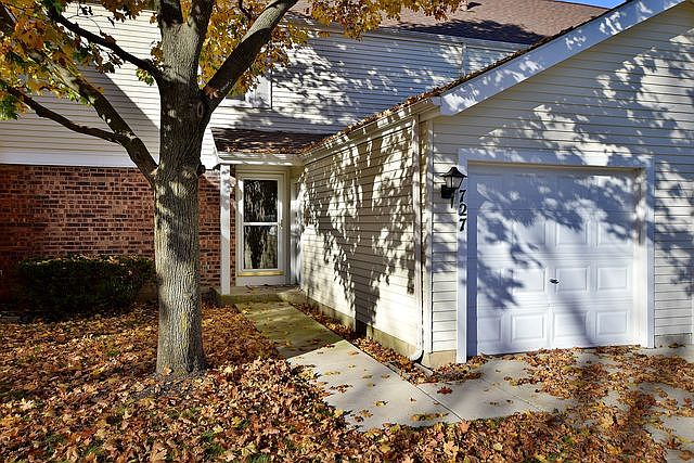 1st image of 727 Bolton Way #727