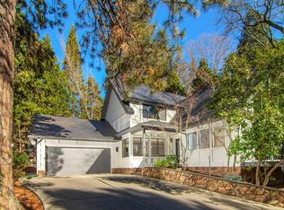 27956 Peninsula Dr S, Lake Arrowhead, CA 92352