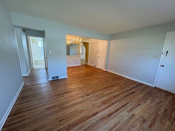 2nd image of 1724 & 1726 Tanglewood Dr