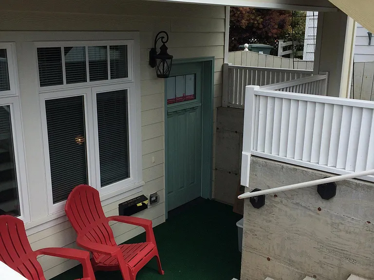2726 Eldridge Ave #101 — Photo 7