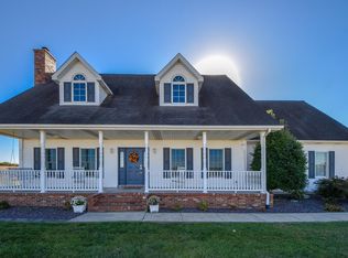 101 Eagle Lake Dr, Columbia, IL 62236