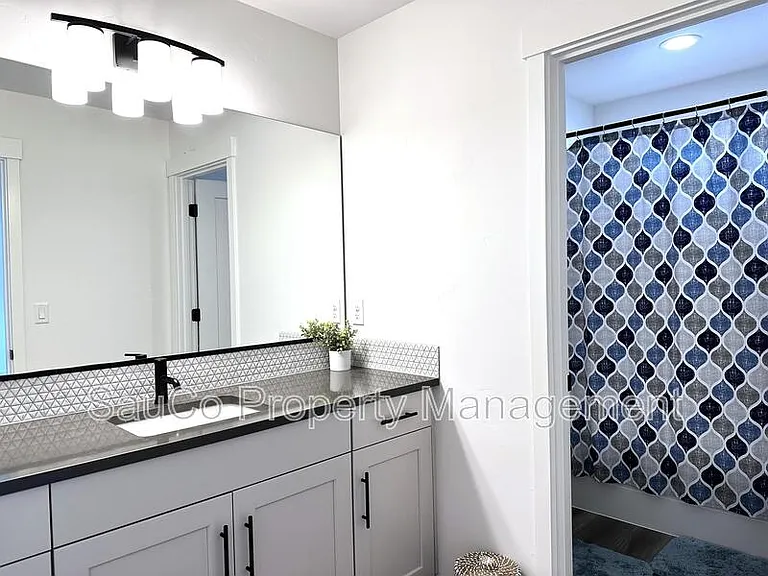 6442 SE Provence St — Photo 24