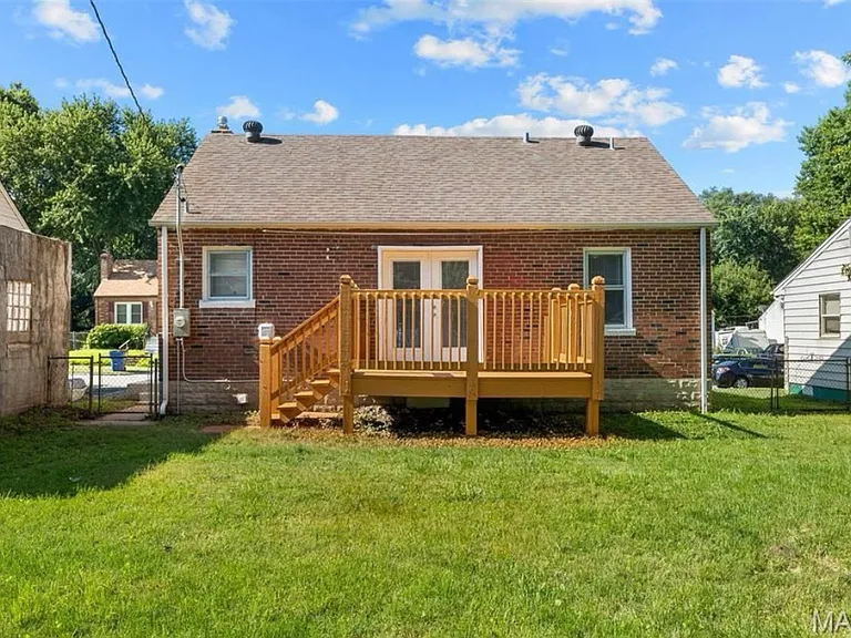 9533 Muriel Ave — Photo 13