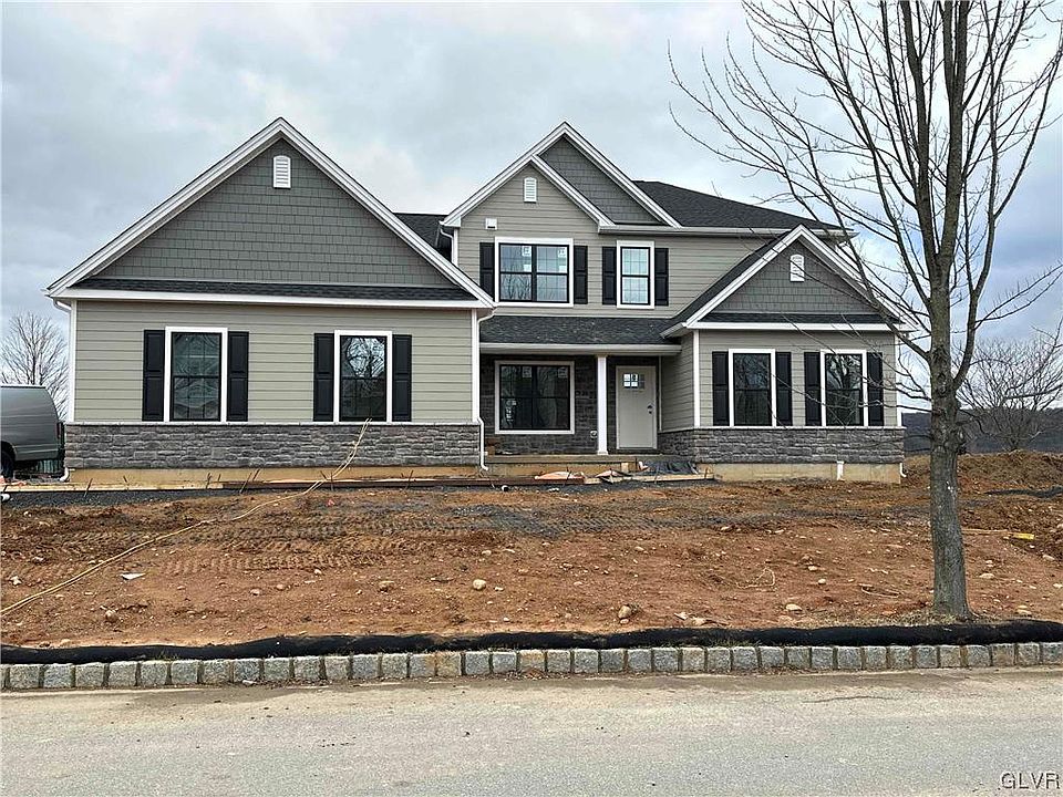 1st image of 2703 Hollow View Dr #15