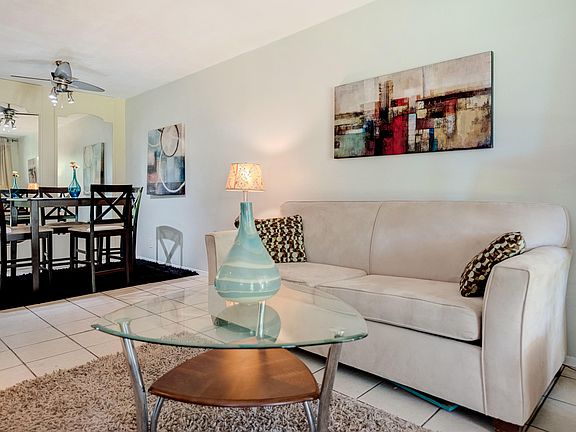 2nd image of 420 N Villa Ct Unit 101