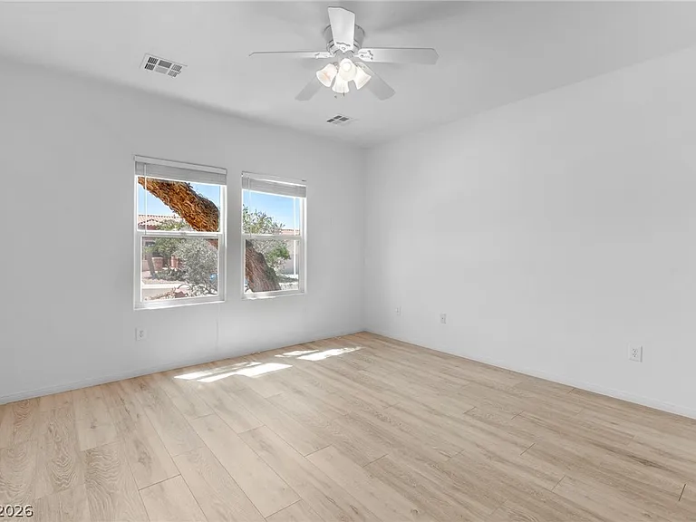 2250 Sandstone Cliffs Dr — Photo 15
