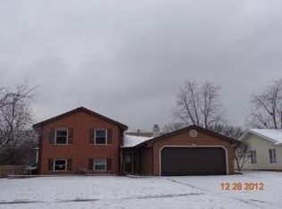 2000 Hilltop Rd, Hoffman Estates, IL 60169