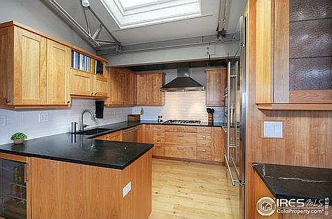 2523 Broadway St #302 — Photo 10