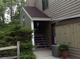 2 Charles Way, Clinton, NJ 08809