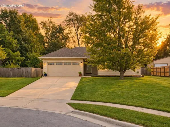 1560 S Timbercreek Avenue, Springfield, MO 65807