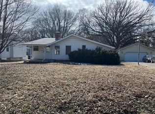 835 W 29th St, Independence, MO 64055