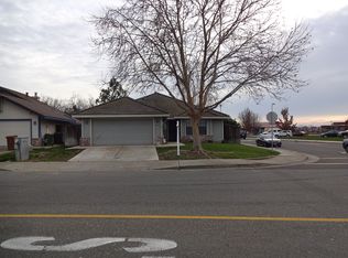 832 Lake Canyon Ave, Galt, CA 95632
