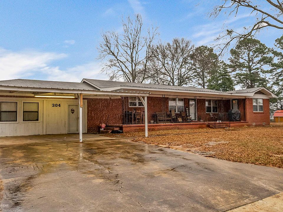 1st image of 304 Hilltop Dr