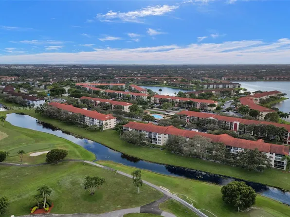 1001 SW 128th Ter APT 207B, Pembroke Pines, FL 33027